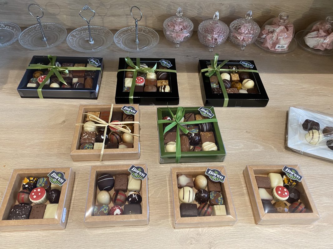 Uitgebreid assortiment bonbons bij de Buren in Dommelen