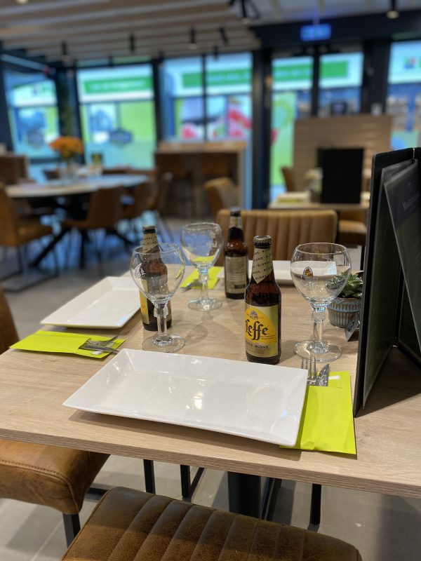 Lekker lunchen bij de Buren in Dommelen