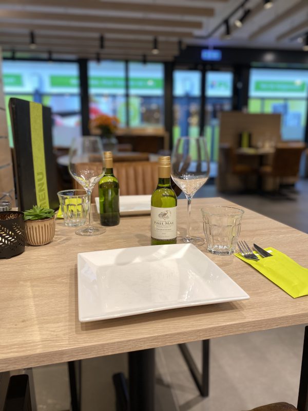 Lekker lunchen bij de Buren in Dommelen